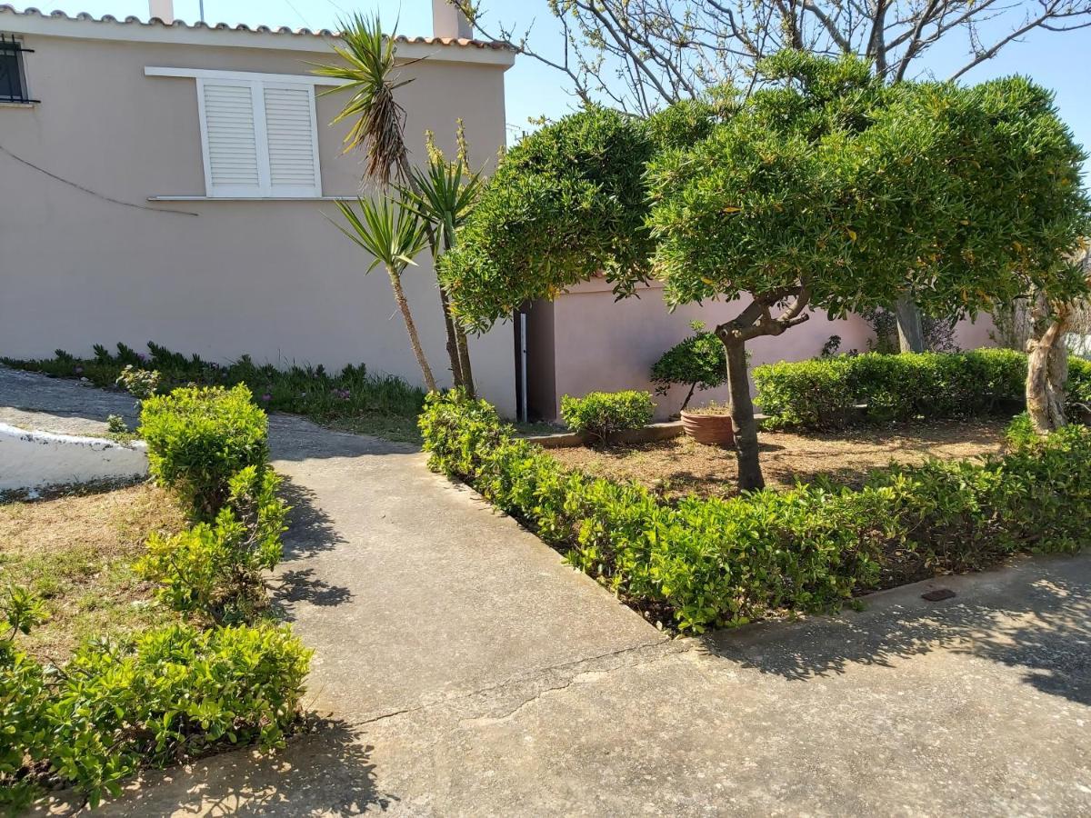 Giannis Stella Apartment Mourteri Bagian luar foto