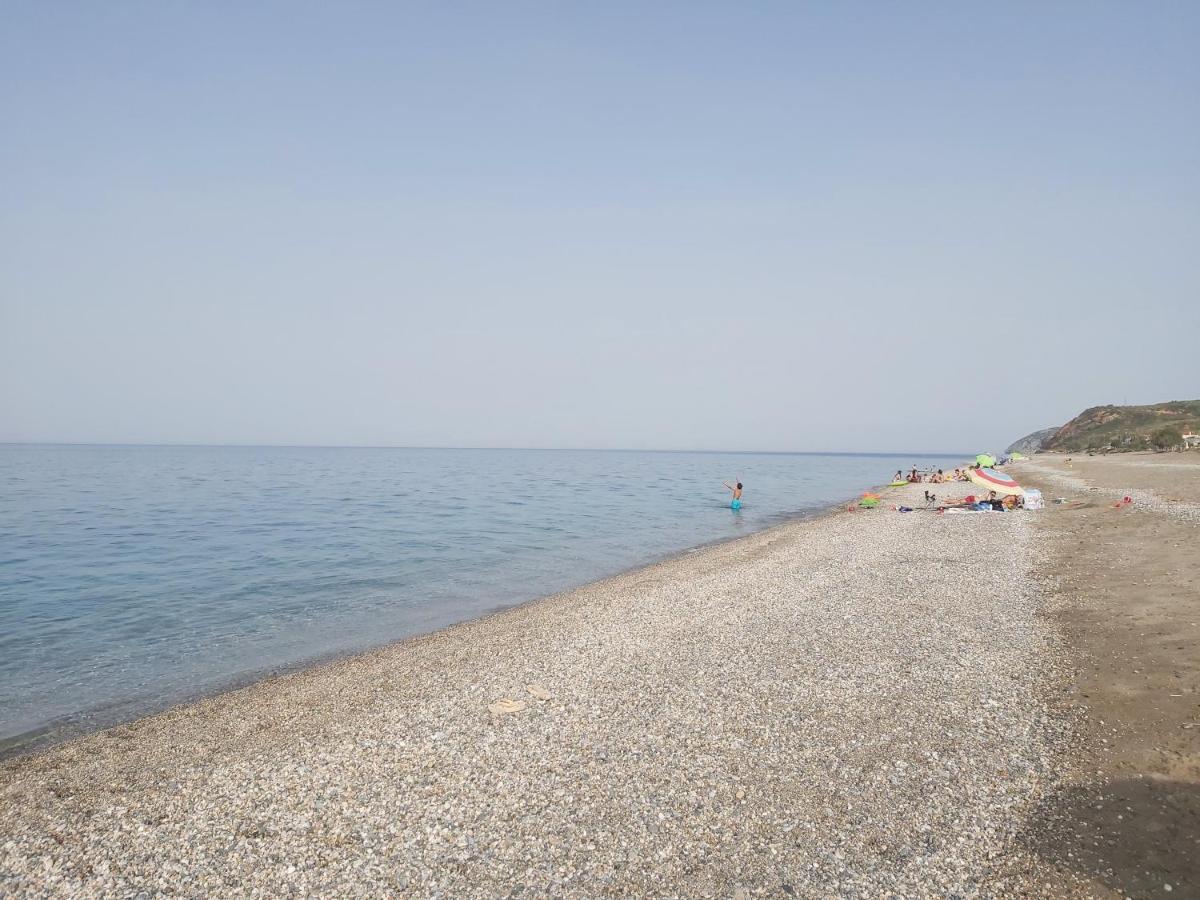 Giannis Stella Apartment Mourteri Bagian luar foto