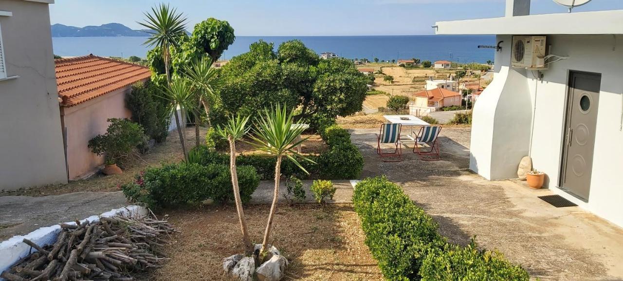 Giannis Stella Apartment Mourteri Bagian luar foto