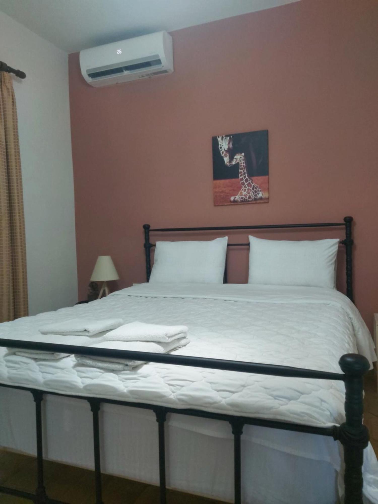 Giannis Stella Apartment Mourteri Bagian luar foto